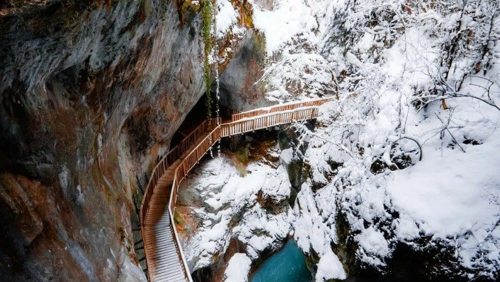 Valla ve Horma kanyonları doğaseverleri cezbediyor