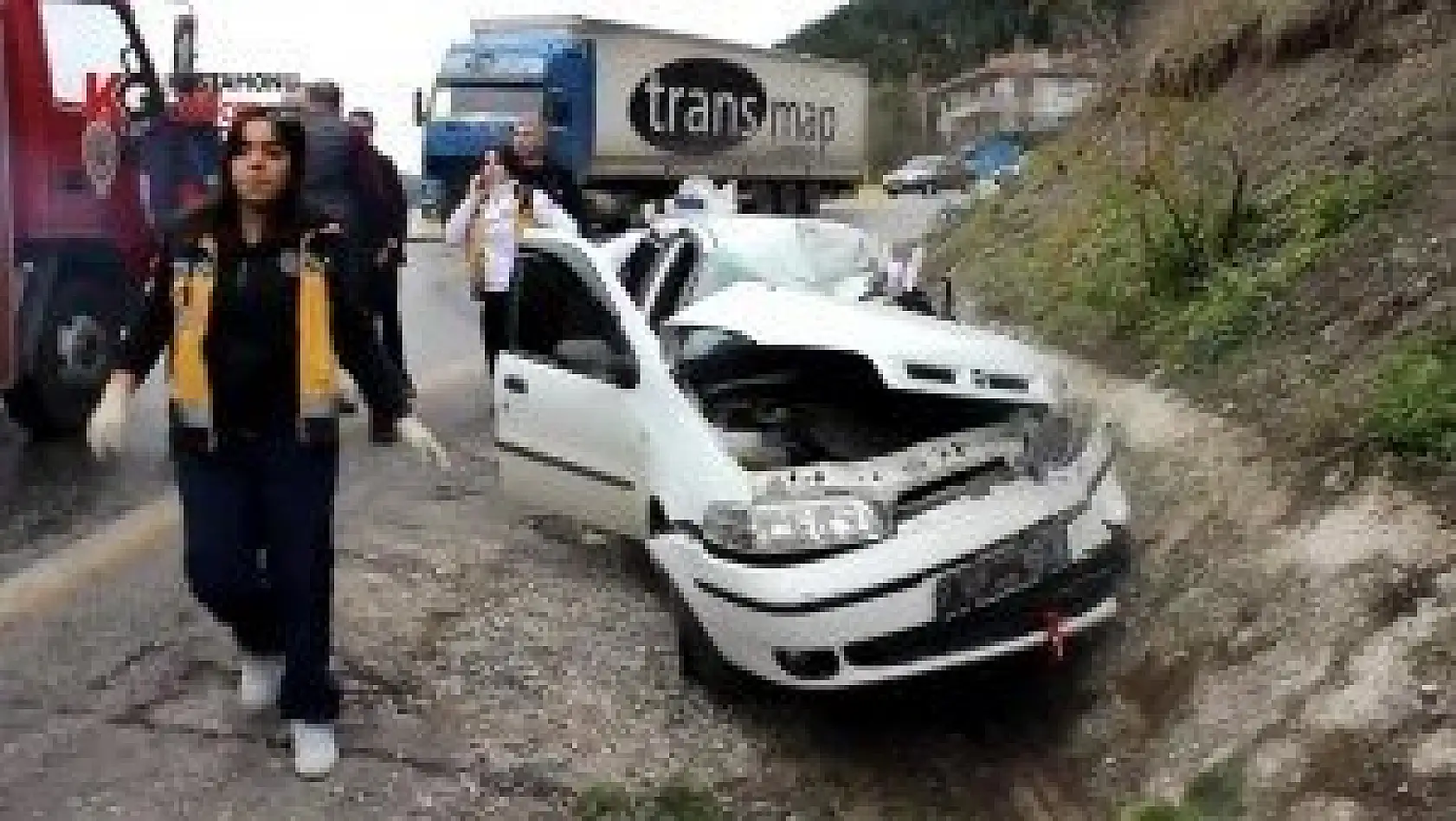 Kastamonu'da tırla otomobil çarpıştı: 3 ölü, 2 yaralı