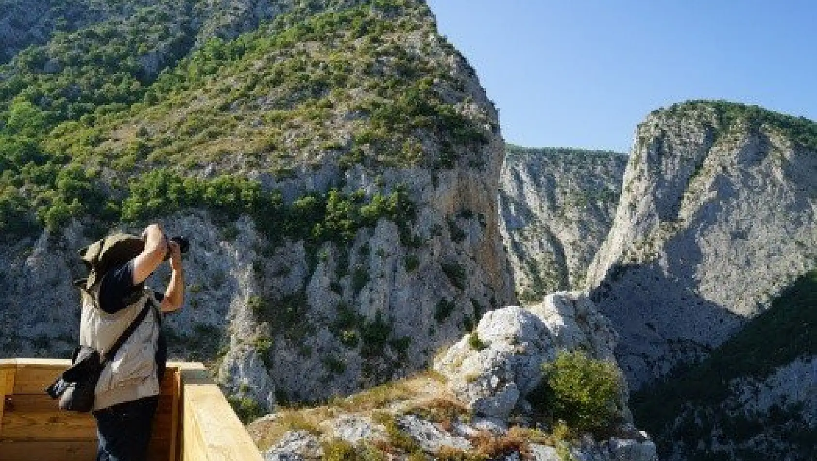 Valla Kanyonu maceraperest doğaseverleri bekliyor