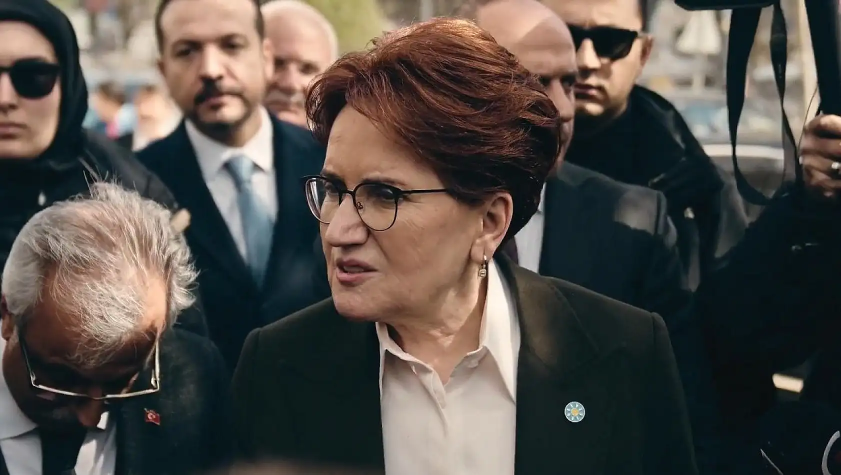 Akşener, afet bölgesinde konuştu