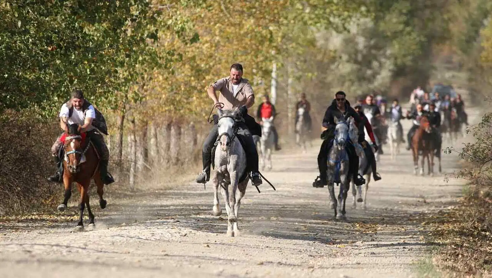 At sırtında 80 kilometre tamamlandı