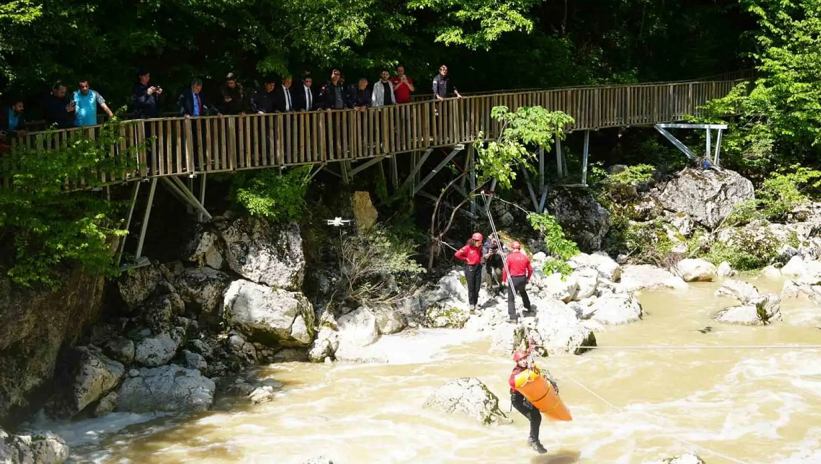 Kanyonda gerçeği aratmayan tatbikat