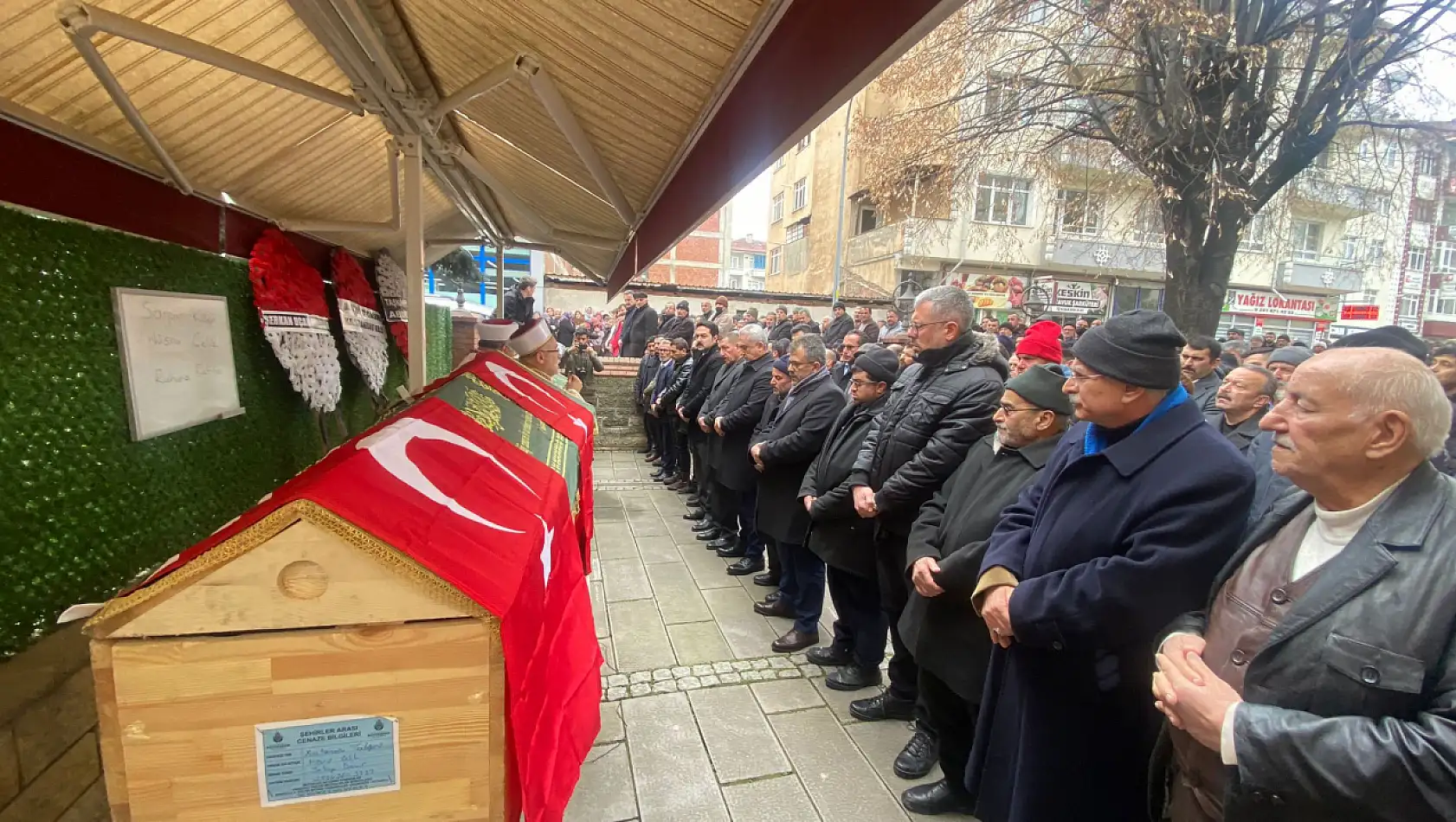 Çelik'in cenazesi Taşköprü'de defnedildi