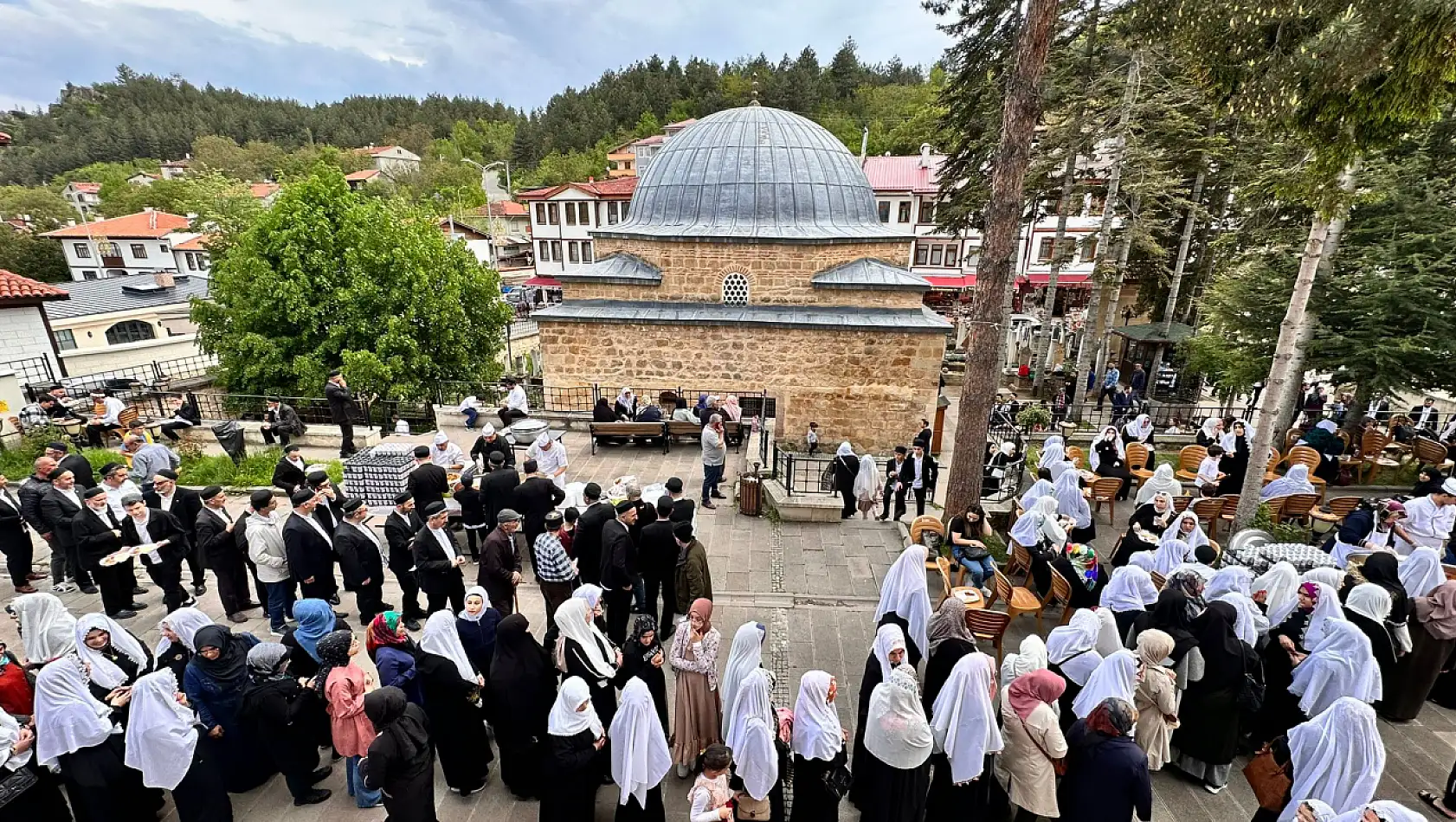 Halveti Şabani'lerden Hz. Pir'e ziyaret