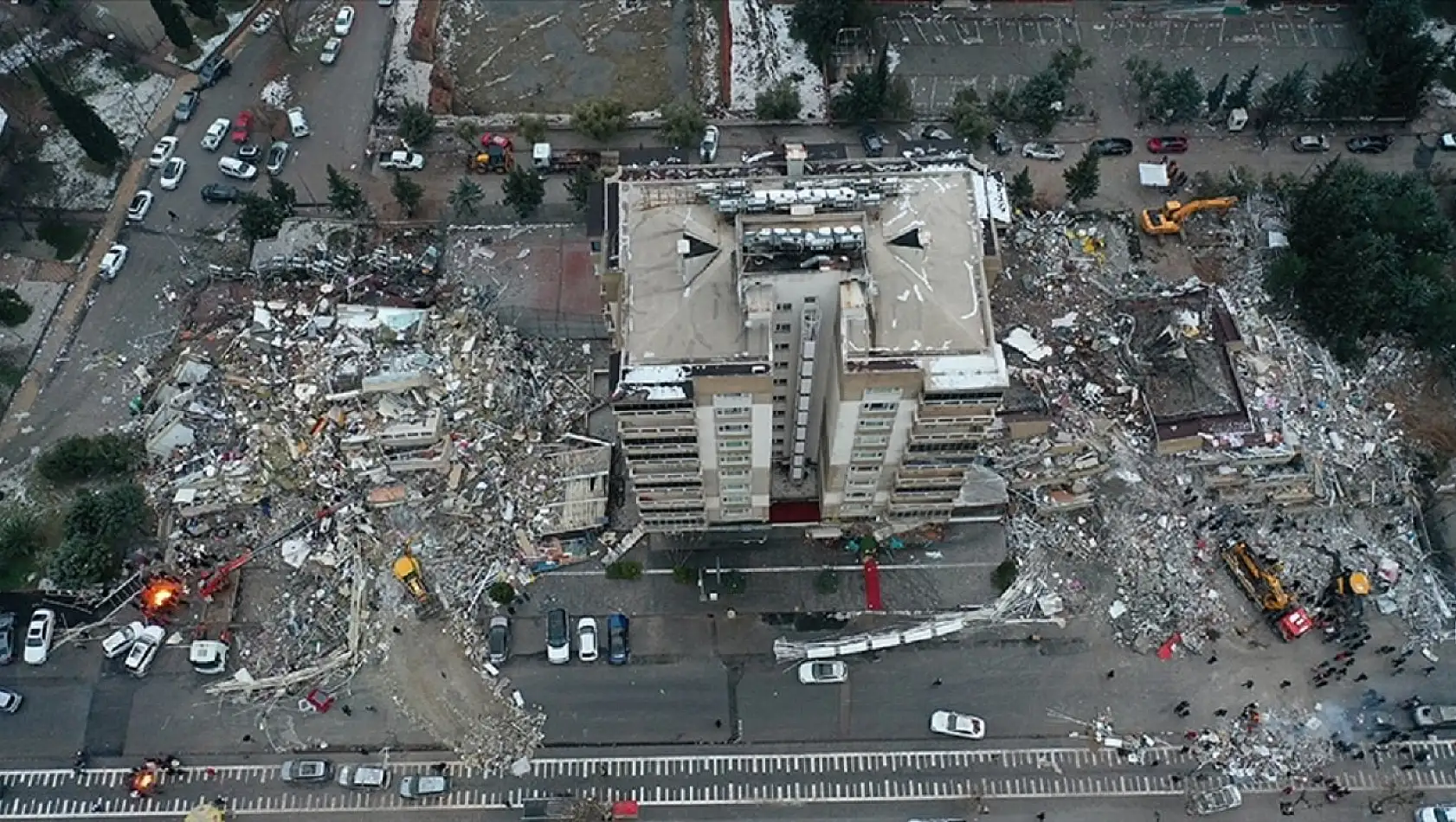 Kastamonu'dan deprem bölgesine yardımlar sürüyor