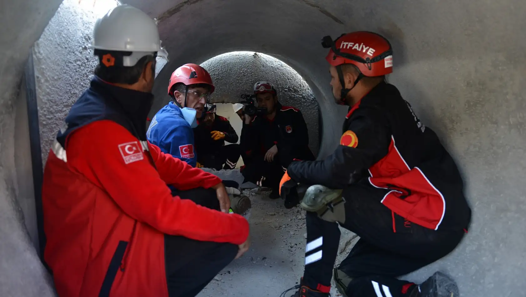 Madencilerden BAK ekibine 'domuzdamı' eğitimi