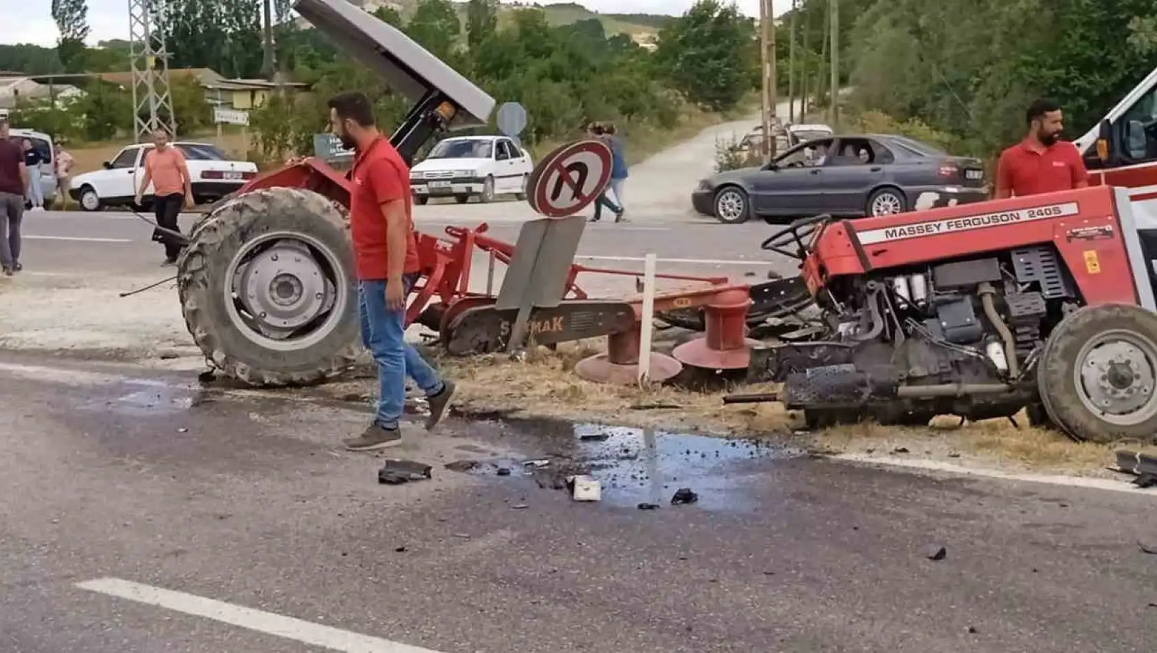 Feci kazada ikiye bölündü: 2 yaralı