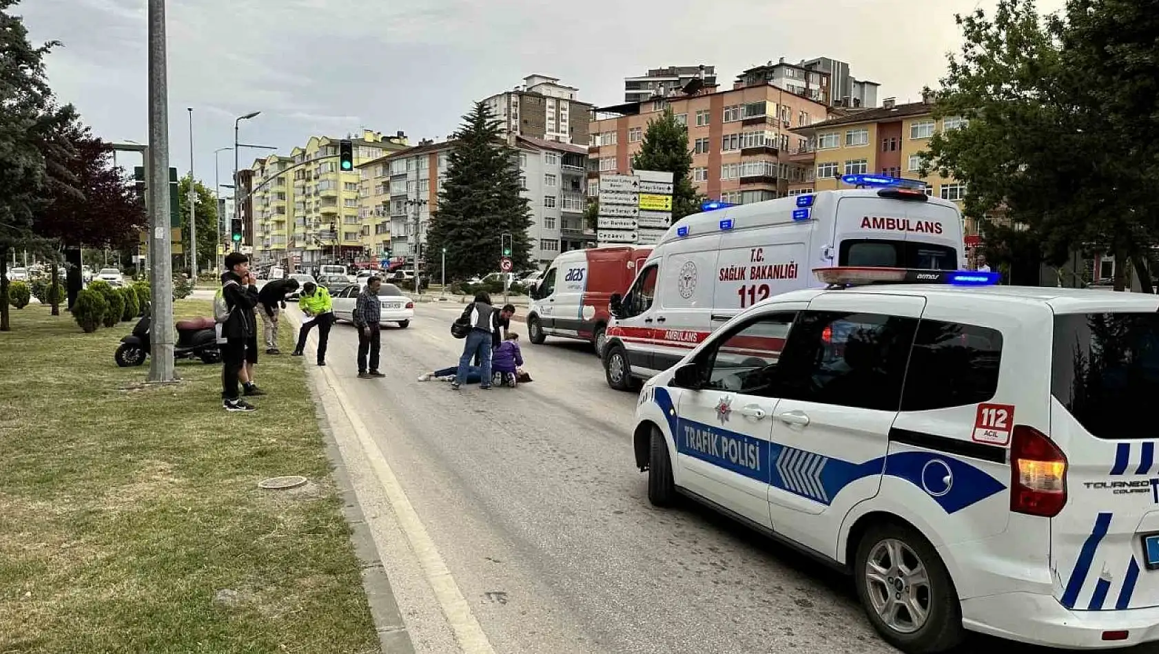 Motosikletten düşen kadın yaralandı