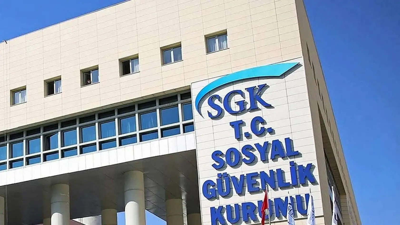 SGK, 344 sözleşmeli personel alacak