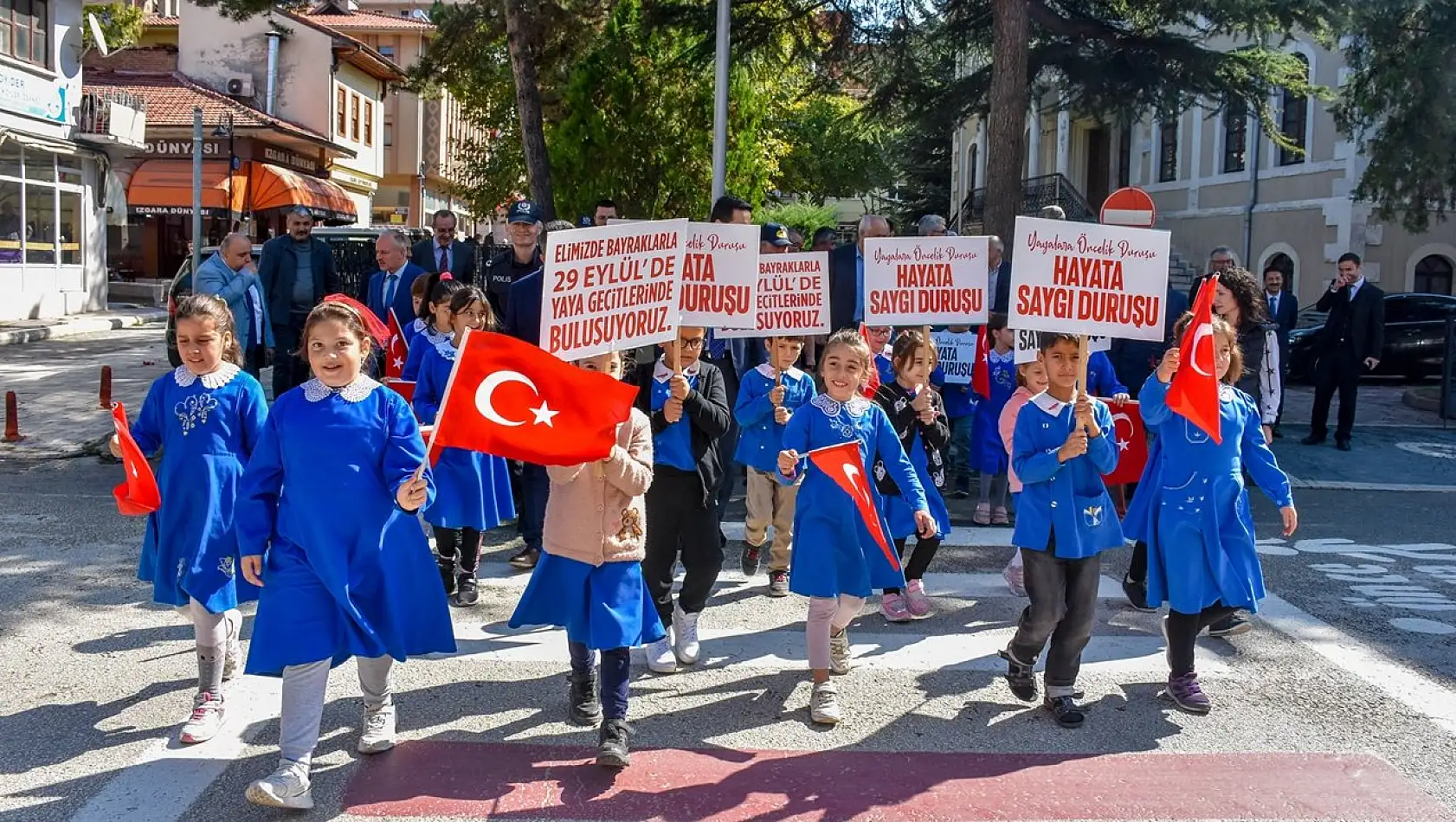 Taşköprü'de yayalara öncelik etkinliği