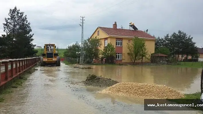 Devrekani'de Şiddetli Yağış