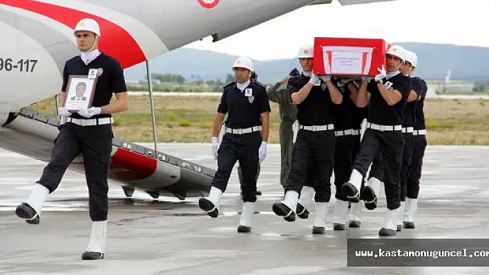 Kastamonu, şehidini havalimanında karşıladı