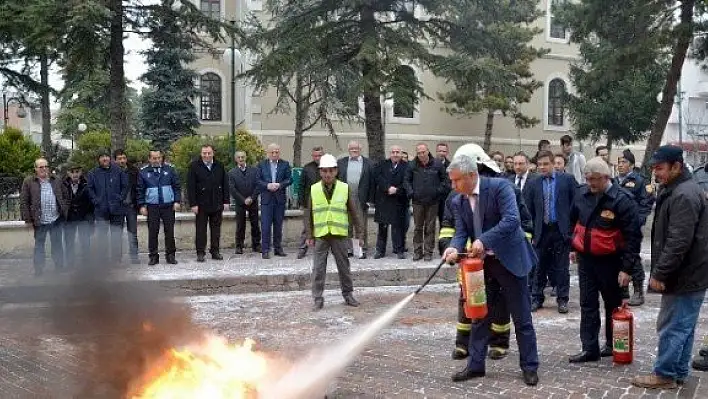 Taşköprü'de itfaiye ekipleri tatbikat yaptı