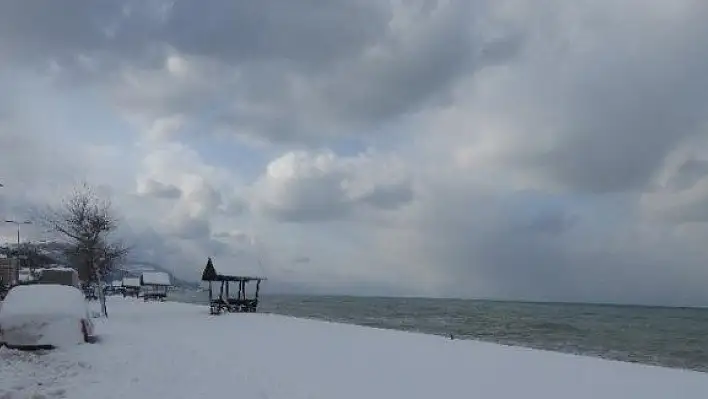 Çatalzeytin'in tüm köy yolları ulaşıma kapandı