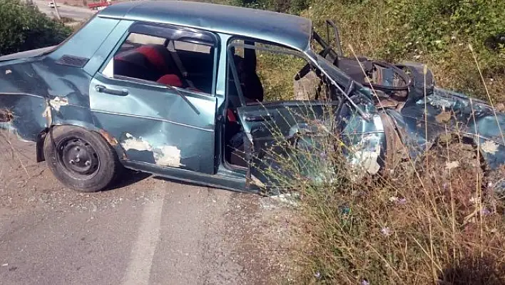 Kastamonu'da alkollü sürücü beton mikserine çarptı