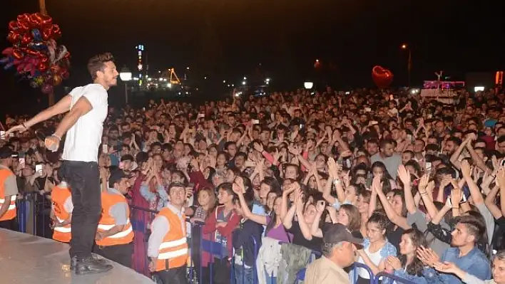 Kolpa, sarımsak festivalinde coşturdu