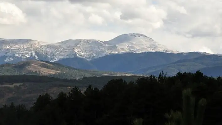 Ilgaz Dağı'na ilk kar yağdı