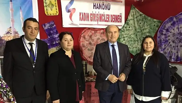 Kadir Topbaş Hanönü standını ziyaret etti