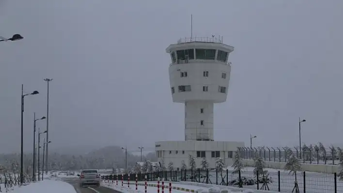 Kastamonu'da hava ulaşımına sis engeli