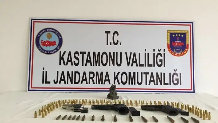 Jandarma ekiplerinden kaçak kazı operasyonu