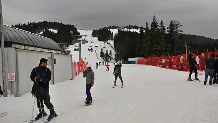 Ilgaz Dağı Kayak Merkezi'nde yoğunluk