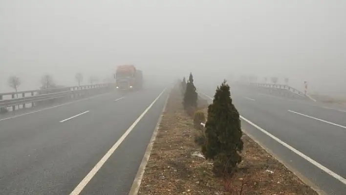 Kastamonu'da sis ulaşımı etkiliyor