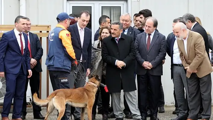 Parçalanmış cesetleri 'Abrek' bulacak