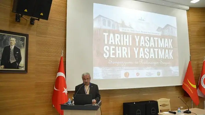 Kastamonu'da 'Tarihi Şehri Yaşatmak' Sempozyumu başladı