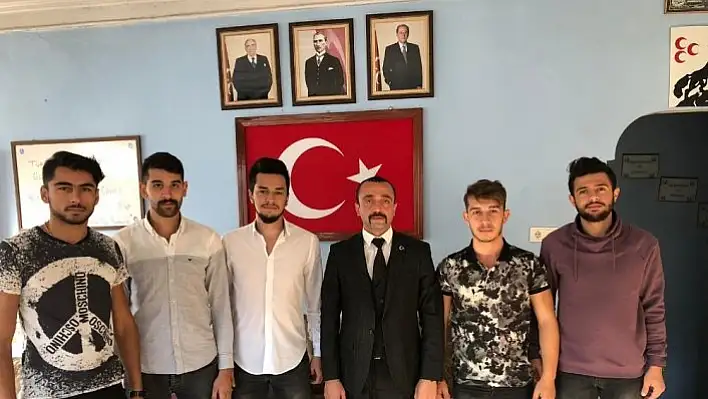 Ülkücüler uyuşturucuya karşı vatandaşları bilgilendirdi