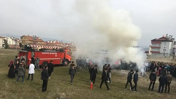 Taşköprü'de deprem ve yangın tatbikatı yapıldı