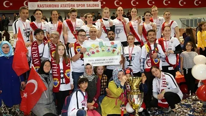 Kastamonu Belediyespor şampiyonluk kupasına kavuştu