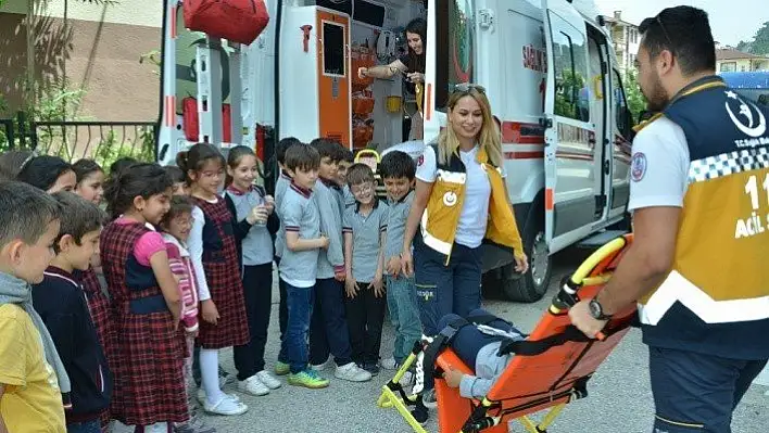 Hanönü'de 'Yaşama Yol Yer' kampanyası çalışmaları