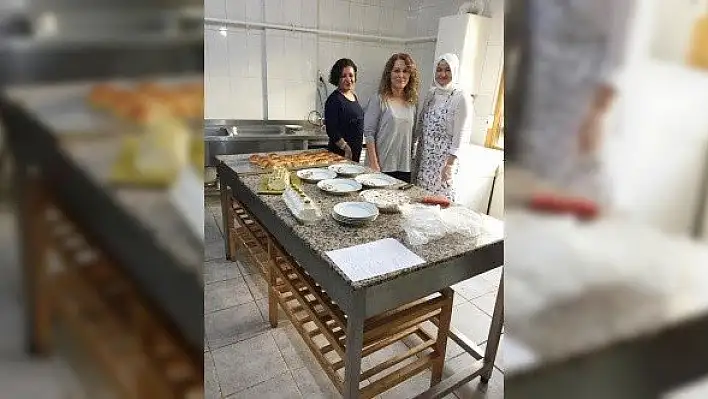 İlçenin ilk kadın pasta ustası oldu