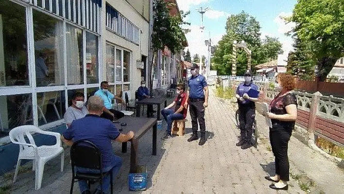 Polis ekipleri maske denetimi yaptı