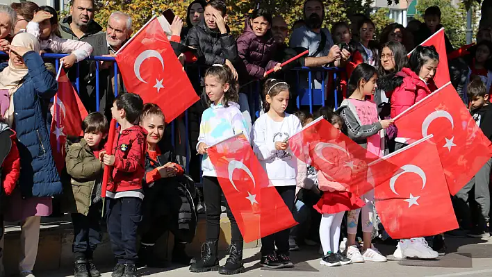 29 Ekim Cumhuriyet Bayramı törenle kutlandı