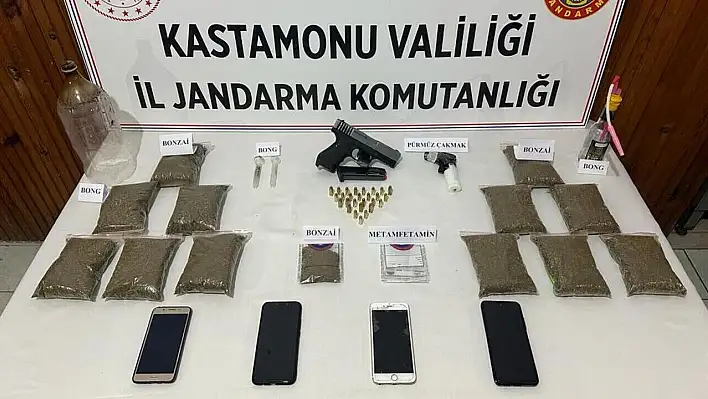 3 şüpheli uyuşturucudan tutuklandı