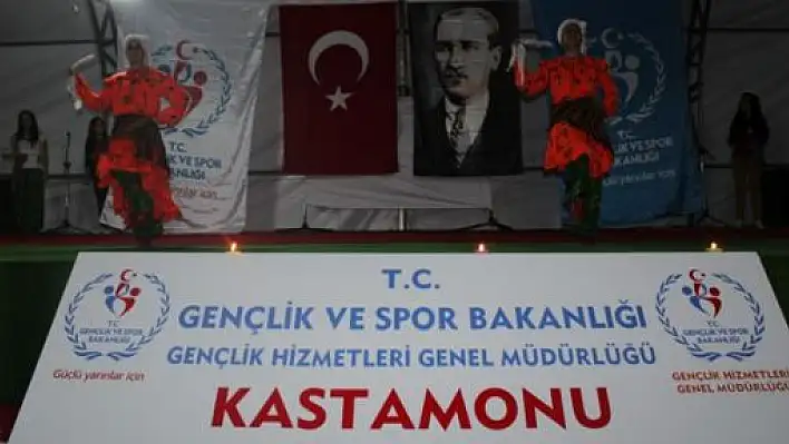 320 genç Gençlik Kampı'nda Kastamonu'da buluşuyor