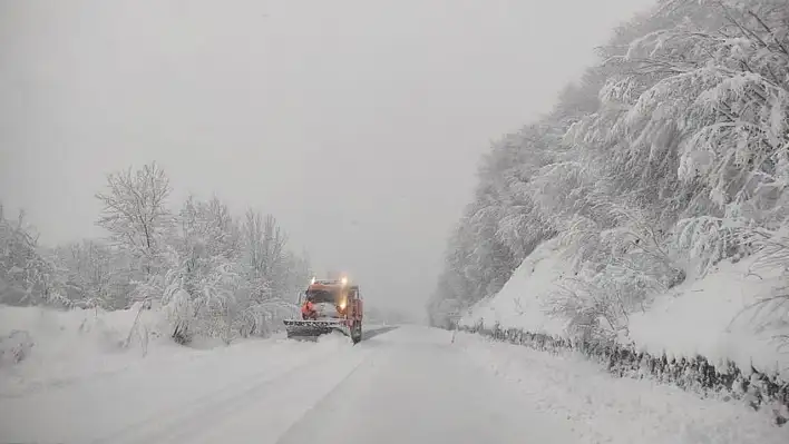 430 köy yolu ulaşıma kapandı