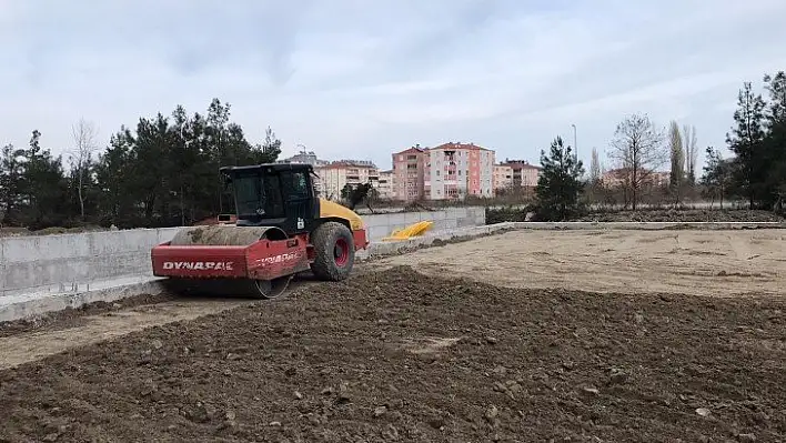 Abana'da kapalı halı saha çalışmaları