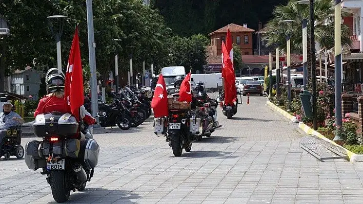 Abana, İstiklal Yolu Sürüşü motorcularına ev sahipliği yaptı