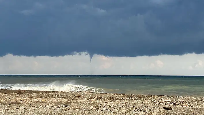 Abana ve Cide'de hortum oluştu