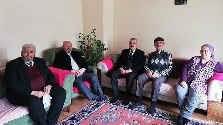 AK Parti'den yaşlılarımıza ziyaret