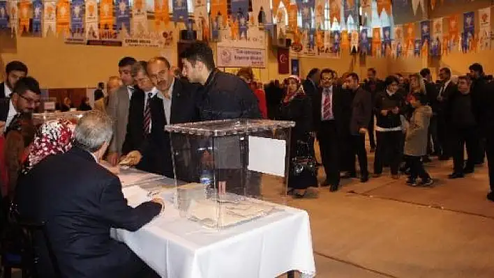 Ak Parti, Kastamonu'da Temayül Yoklaması Yapıyor 