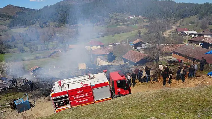 Ev, atölye, ahır ve garaj küle döndü