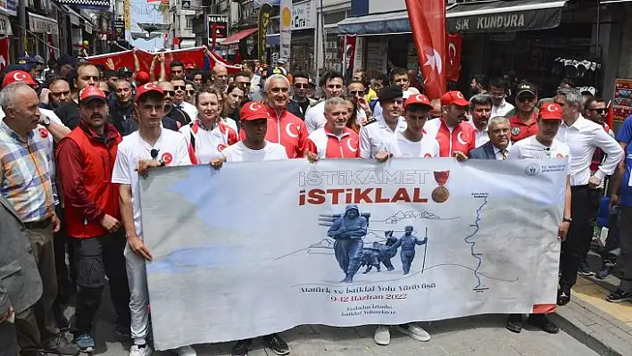 Atatürk ve İstiklal Yolu Yürüyüşü başladı