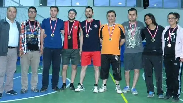 Bahar Voleybol Turnuvası Sona Erdi