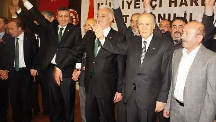 Bahçeli, Belediye Başkan Adaylarını Tanıttı 