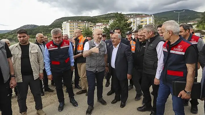 Bakan Karaismailoğlu, ilçelerde incelemede bulundu