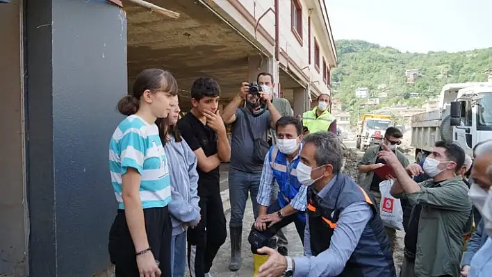 Yangın ve sel bölgelerinde okullar 6 Eylül'de açılacak