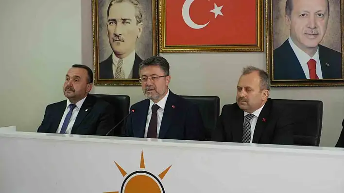 Yumaklı, AK Parti teşkilatının bayramını kutladı